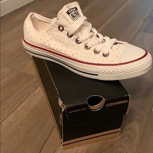 BRAND NEW!! white textured converse